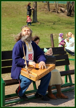 Ой вы гусли, мои гусли,гусли новые мои