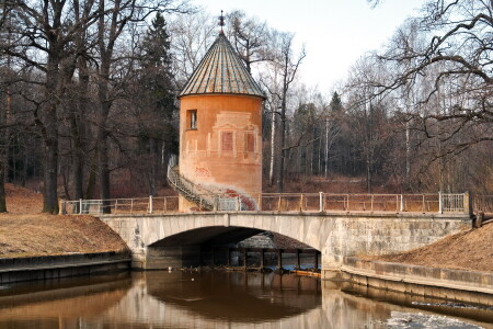 Павловск в апреле