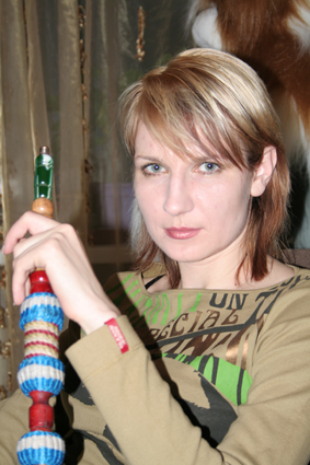 Девушка с кальяном