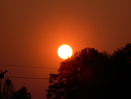 Вот, вот стемнеет