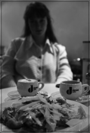 В кафе