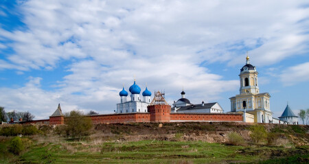 ВЫШЕ ТОЛЬКО НЕБО (р)