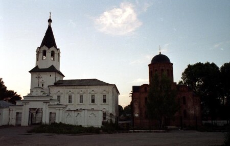 Вечер, Церкви Варвары и Петра и Павла