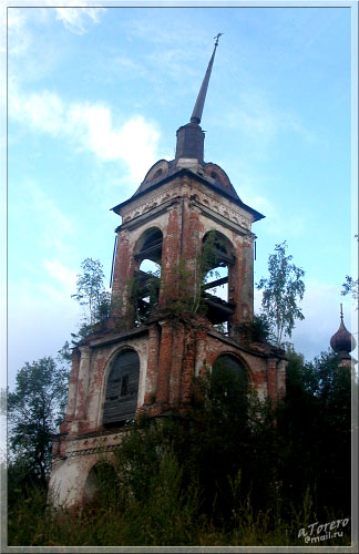Падающая колокольня
