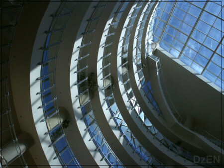 Со дна колодца