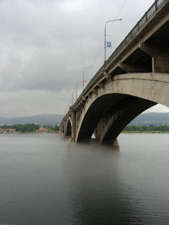 В легкой дымке