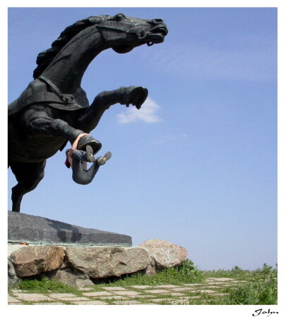 «Тачанка - кабыла с прицепом»