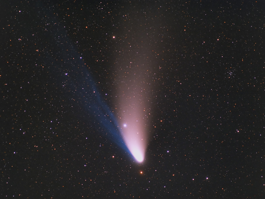 Комета в хабаровске сегодня. Комета Галлея 1997. Комета Хейла-Боппа. Комета 1997 года. Комета c/1758 k1.