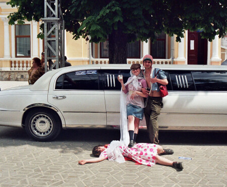 Потому что на 10 девчёнок по статистике 9 ребят...