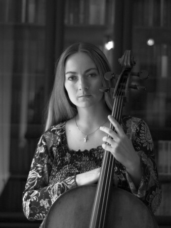 Виолончелистка