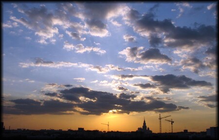 Закат на Академической.