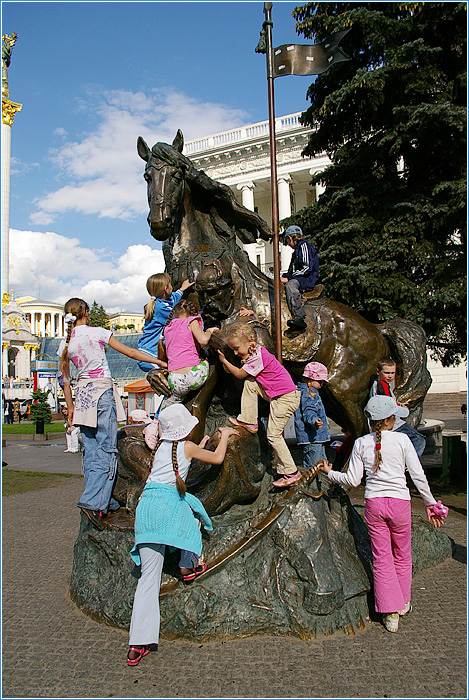 Облепили!