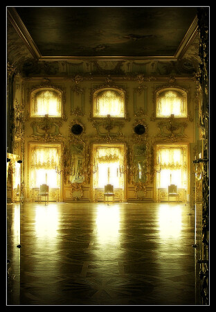 А где бабульки?..