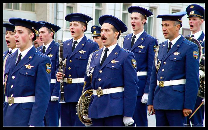 Взвейтесь соколы орлааааами!