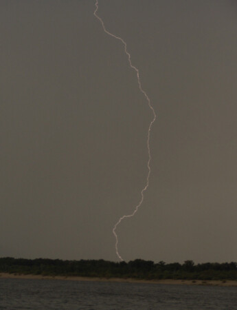 Гроза на волге.