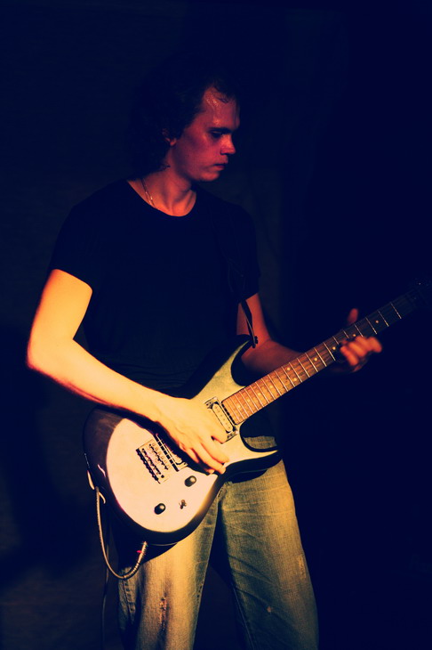 While My Guitar Gently Weeps