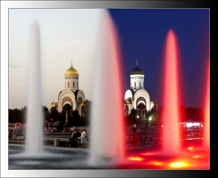 День и ночь на Поклонной горе