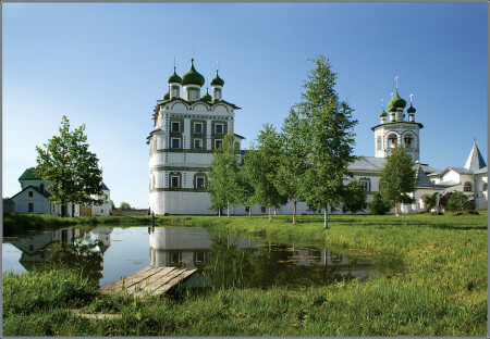 В монастыре