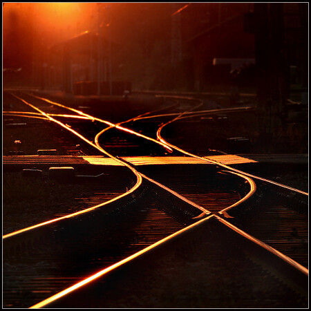 Закат железнодорожный...