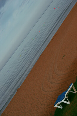 пустынный пляж