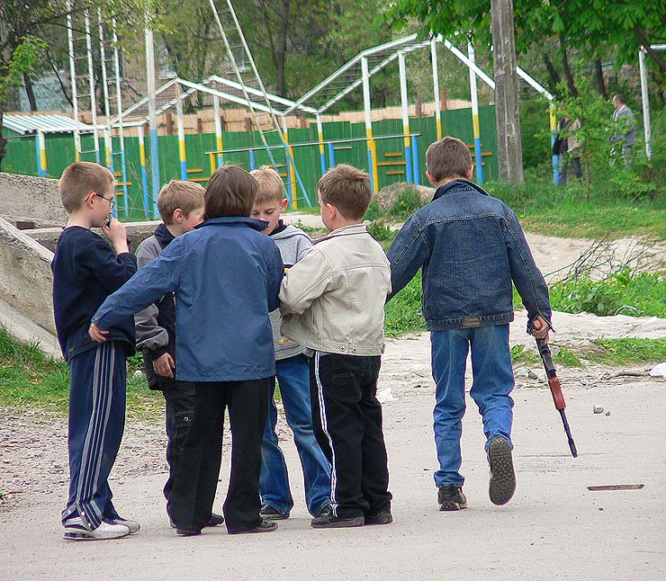 Вы разбирайтесь кто тут из вас кто, а вот Я - ТЕРМИНАТОР