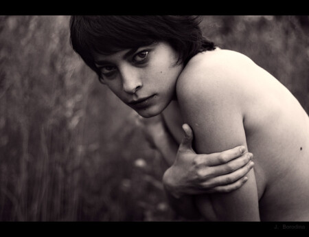 [зажиматься]