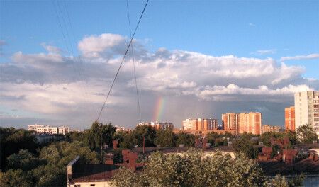Туча на ножке