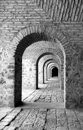 КАРАВАНСАРАЙ