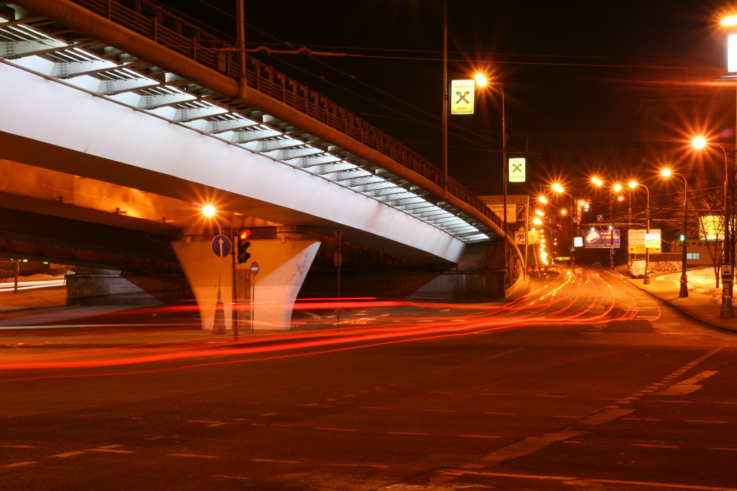 Московское время 00:00. Город не спит