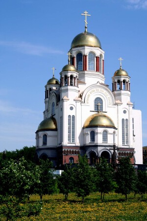 *храм на крови*