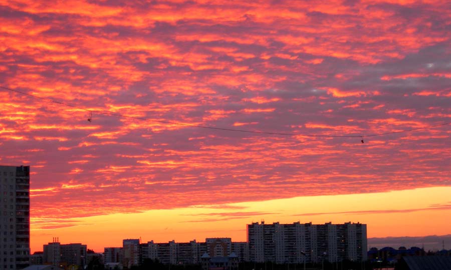 Закат над городом, или немарсианская хроника