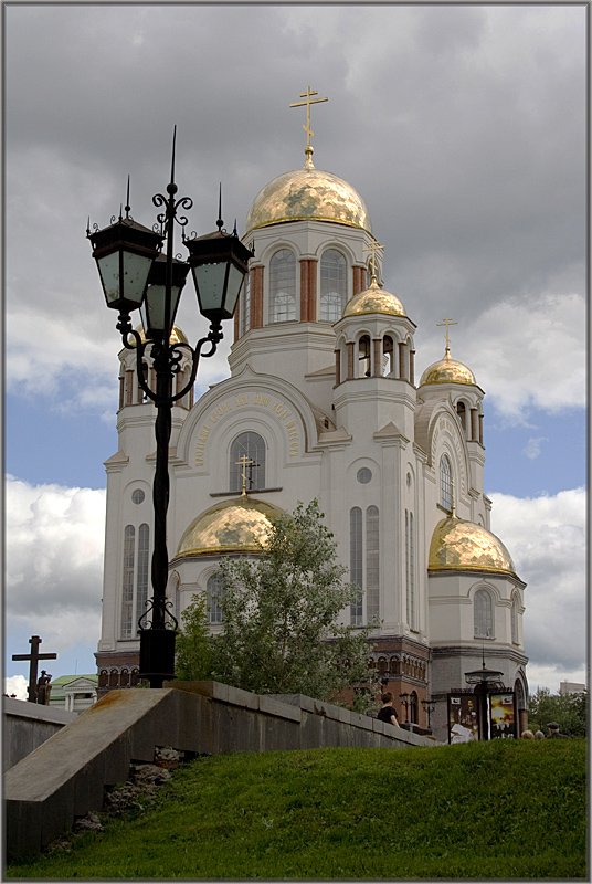 Храм на крови