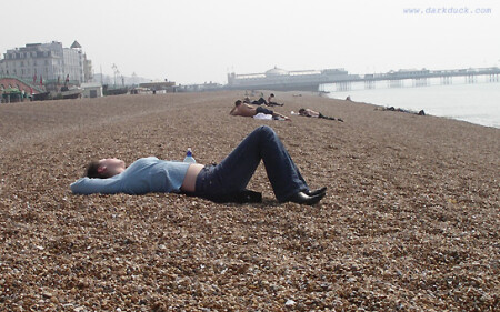 Brighton. Я на солнышке лежу...