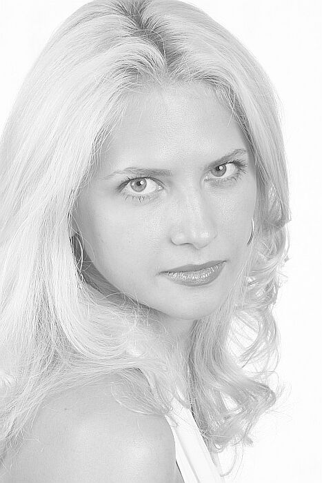 Анна.
