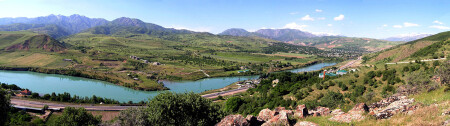 Спускаясь с гор