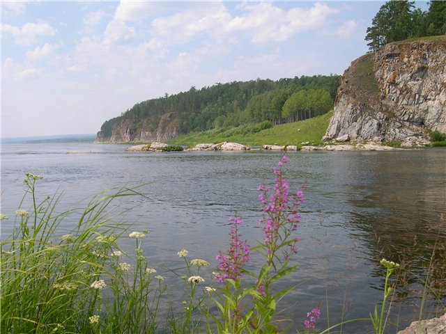 на берегу