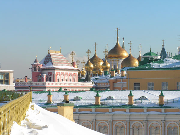 внутри