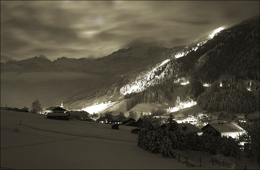 Tirol (sepia)