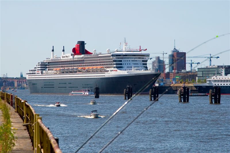 QUEEN MARY 2