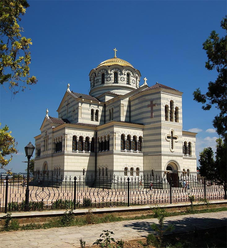 Храм