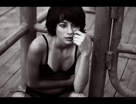 [оставаться]