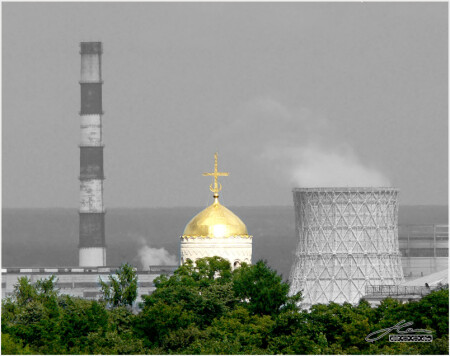 В центре