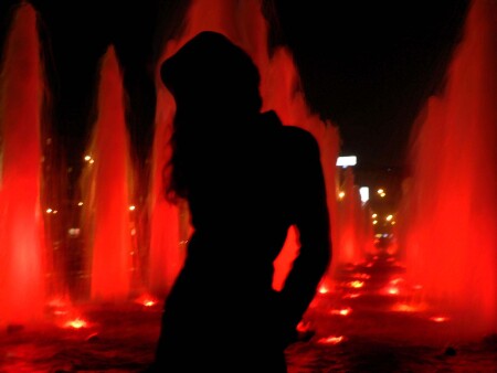 лишь силуэт