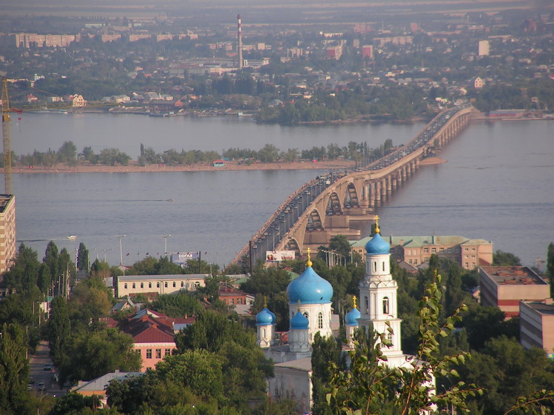 Мост через Волгу