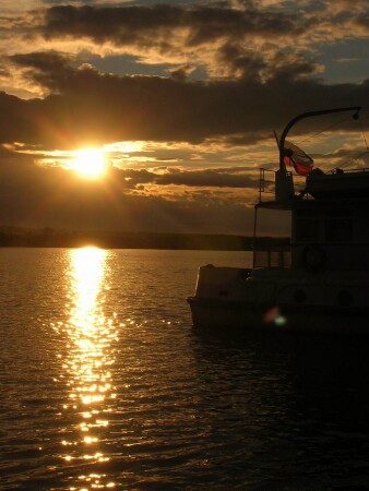 где-то тебя ждут