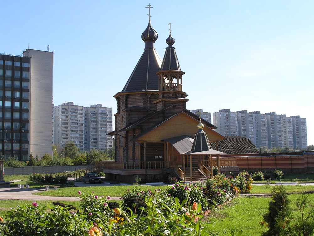 Островок веры в океане бетона