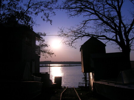 Вечер на лодочной станции....