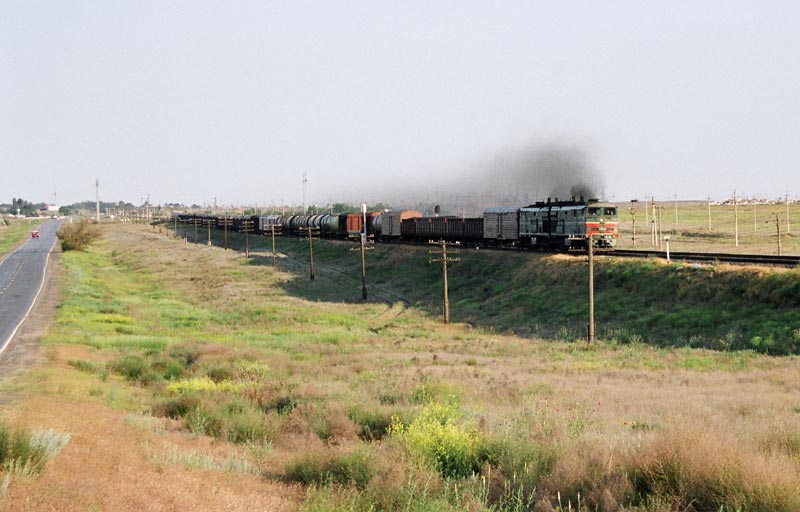 Поезд в степи