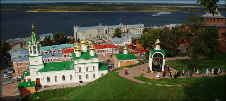 Один, не то что бы солнечный, но воскресный день в городе Горького.