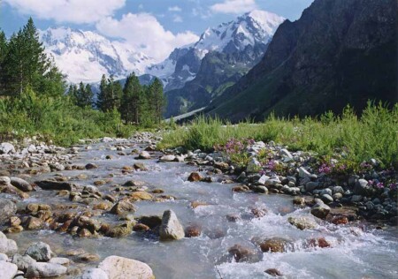 Сиреневенький. (Ущелье Адырсу (Уллу тау))